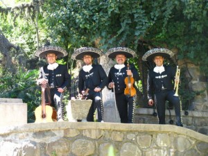 Mariachi chile mexico Avisos gratis en Chile en Lo Barnechea |  Rancheras a domicilio 02-7279788, Grandes serenatas con mariachi chile mexico
