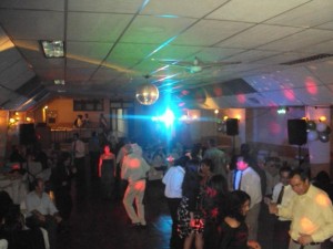  Avisos gratis en Chile en Macul |  DJ MATRIMONIO EVENTOS AUDIO E ILUMINACION PANTALLA GIGANTE KARAOKE, Bienvenidos a Djrorromix mejores videos, m&uacute;sica para matrimonios y eventos 