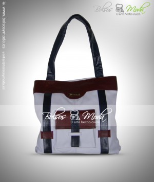 Roxana  Avisos gratis en Chile en Coyhaique |  Bolsos de Cuero, Carteras