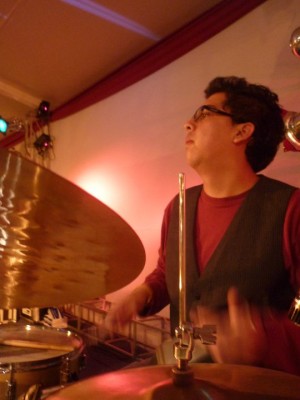 Ignacio Mena Hurtado Avisos gratis en Chile en Vi&ntilde;a del Mar |  Clases de bater&iacute;a para principiantes, Ni&ntilde;os y j&oacute;venes.