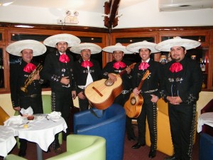 Mariachi Chile Mexico Avisos gratis en Chile en La Florida |  Cumple Feliz con Mariachis a domicilio 7279788, www.serenata.cl mariachis a domicilio