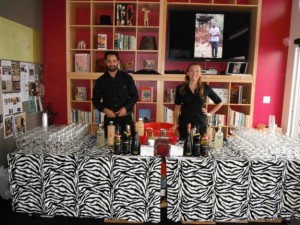 cinthia Avisos gratis en Chile en Recoleta |  GARZONES MESEROS A DOMICILIO 09-1570121 PLANETA EVENTOS eliteseguridad.cl , eliteseguridad.cl Eventos con m&aacute;s de 500 eventos en poco m&aacute;s de 5 a&ntilde;os 