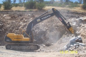 Luis Alberto Avisos gratis en Chile en &Ntilde;u&ntilde;oa |  Arriendo de maquinas excavadoras, demoliciones, mov. de tierras, Excavaciones y demoliciones