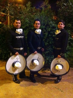 Camilo pezoa Avisos gratis en Chile en Santiago |  Charros a domicilio en santiago de chile 97465851, Serenatas a domicilio en todo santiago